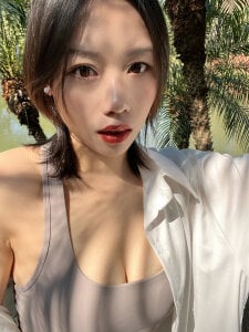 Eliza-E 你迷人的女朋友 Poză 2