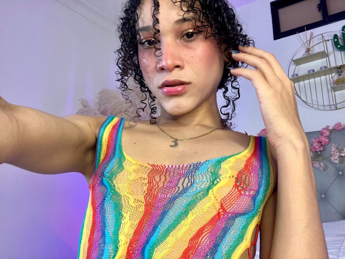 CamilleGrace Poză populară 5413