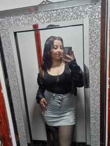 annyaparis Do you want to see what I have under my skirt? Pic 2