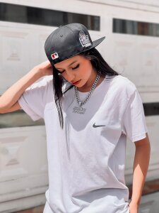 Little_arii Outdoors 🤍🖤 Pic 3