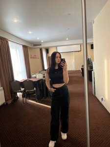 ArleanDemicco Me Pic 2