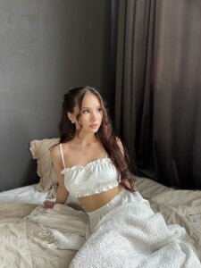 EmiDroll Public Pic 8