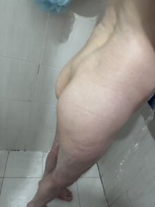 lovelenss Public Pic 2