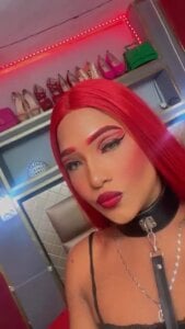 AuroraRoss Public Pic 3