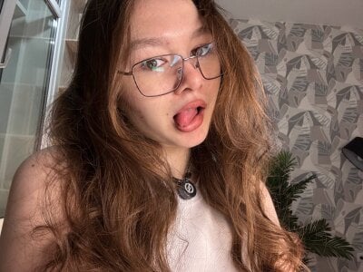 LewisThrone in mood Pic