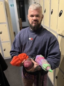 trans_man_and_his_dom Public Pic 6