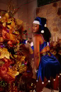 MAILYN_ER Merry 🎅🏾 2025 Pic 3