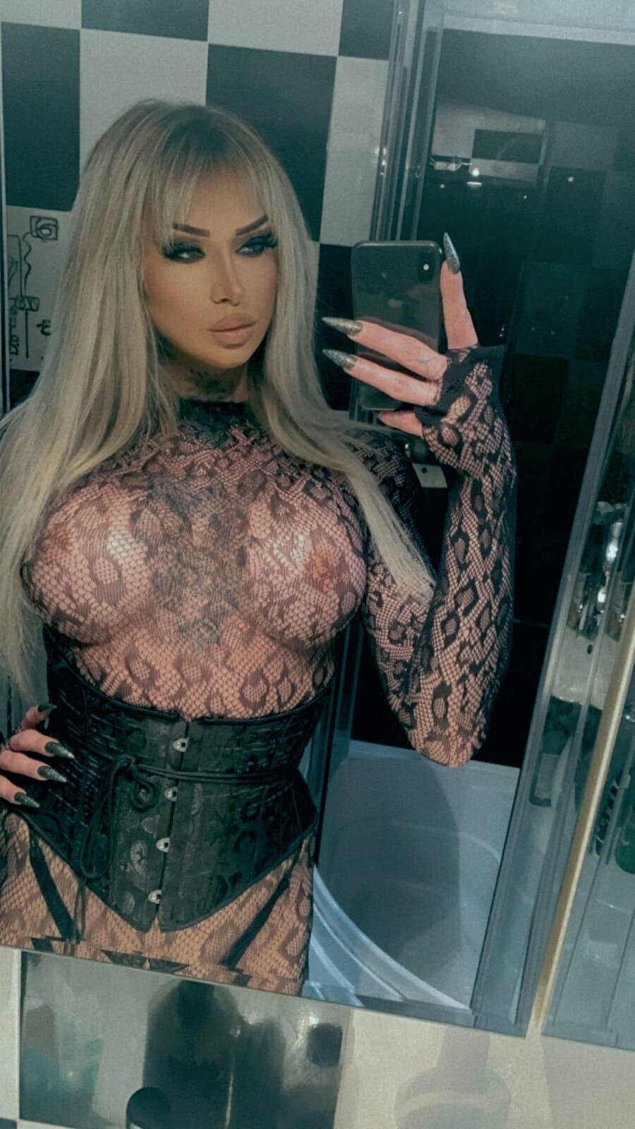 AlenaRios Trending Plaatje 6336