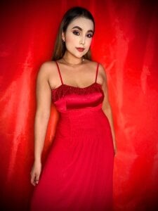 Hanna_sophia Red is the color of my heart tonight💎💖 Billede 2