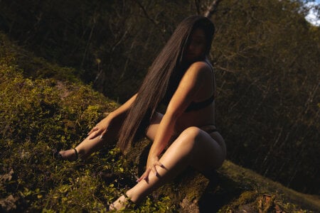 HANNAHCOLLINSS Wild Pic 4