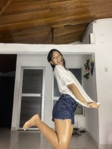 valeriah_7 Ta fille mouillée 🥰🤔💦🤤 Pic