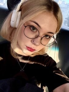 Aronia_CuteAngel Public Pic 5