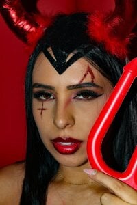 KatieStonne I invite you to try my mischiefs Pic 5