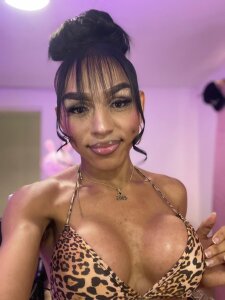 miia_leal's XXX Nude Photo 1