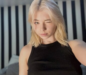 SibleyDurborow ✨ Little things, big smiles Pic 4