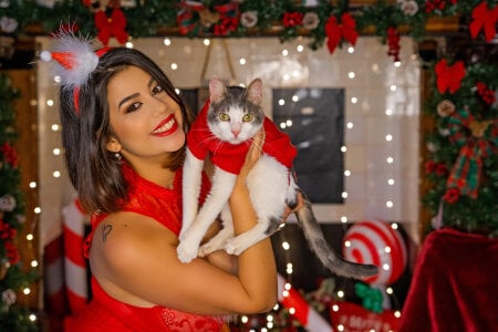 TaylorMyst Happy Holidays Pic 2