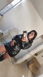 Carolina_Arias I'm not for everyone. Only for those who know how to appreciate control. Pic 5