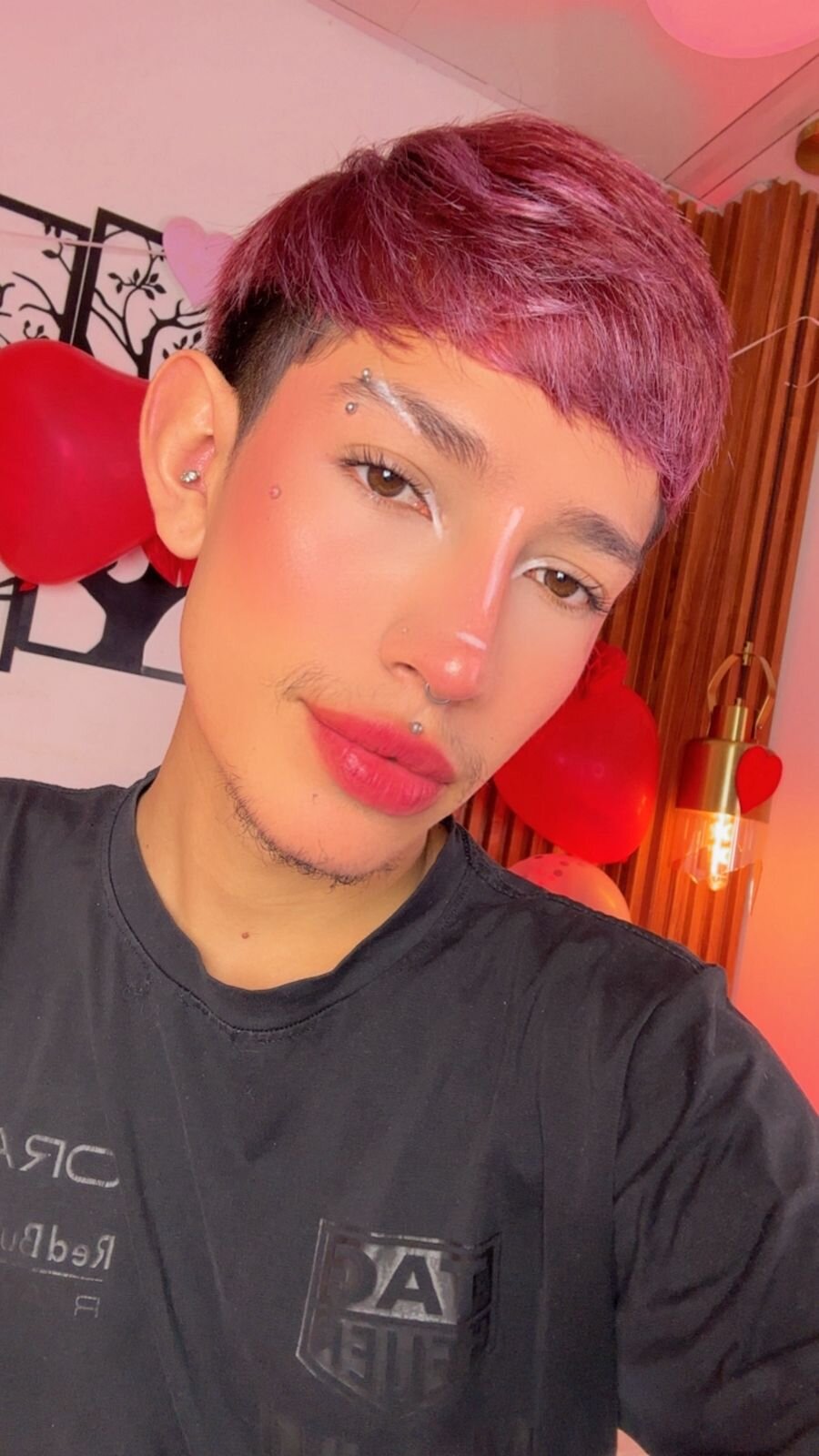 Taylor_Snow Trending Pic 4759