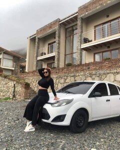 bellasarah2001 glamurosa Pic