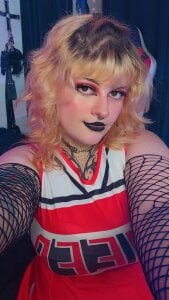 Mariana_velezz Can I cheer you up a little?😏😈 Pic 3