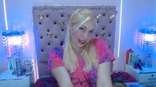 HannahEmmax2 Emmax2 Pic 8