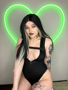 Morrigan_Palmerr Public Pic 7