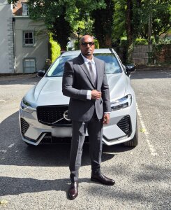 JulianK3 Casually dressed Pic 4