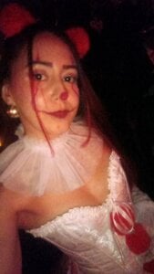 bianca_milfsexy Penywise halloween 🎃🎃🎃🧡🧡🎃🧡🎃🧡🎃🧡 Pic 2