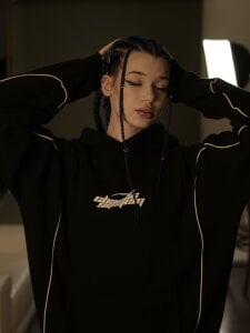 Redbeasty: Public ( 4 фото)