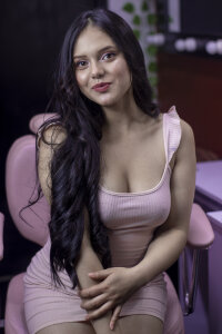 NataEvans_ Public Pic 9