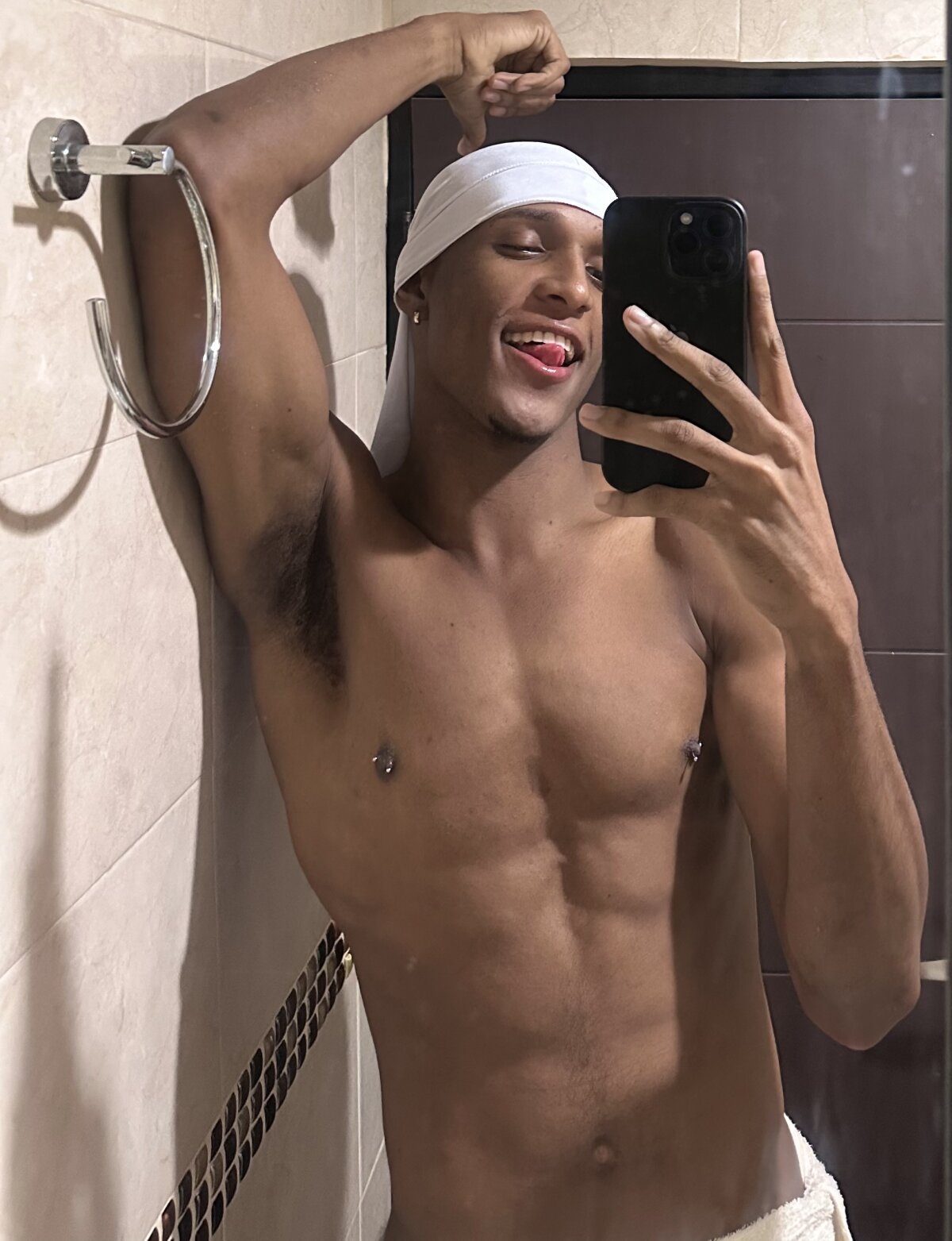 Adam_Byker  4. kiemelt képe