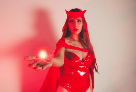 ViolethMoon kullanıcısının Wanda Maximoff Cosplay albümü -  fotoğraf