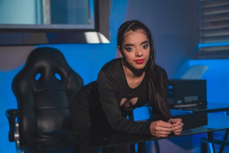 Sophia_Blazee Work Break Fantasy 😈💻 Pic 3