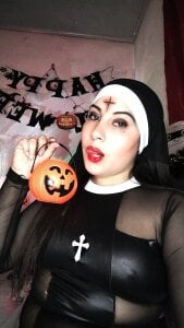 esmeralda_jadees Halloween 🔥🎊 🎃🎃 Pic 4