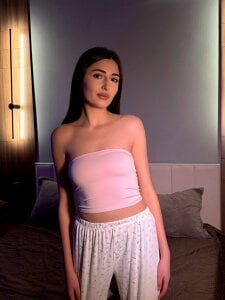 KiraVelour Public Bilde