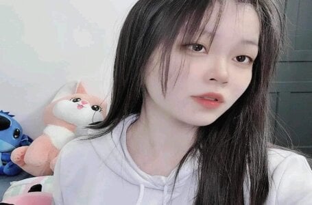 MinhHa-18 Public Pic 3