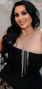 EleanorMitchall Public Pic 3