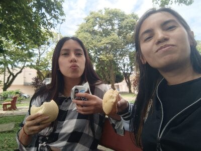 Emily_and_Soffy Public รูป  5