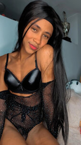 Kristen_dollts Kristen and her panda Pic 4