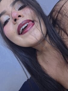 Lily_hot25 Public Pic