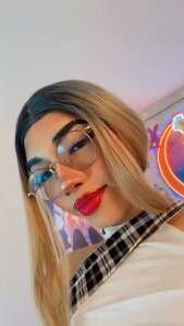 Join Alejandra_robinson Live Sex Chat - Profiles, Reviews, & Porn