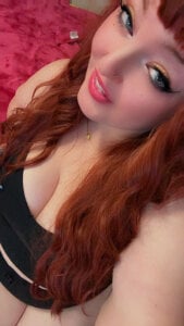 KittyCreamKissesPublic Bild 3