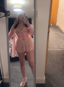 SunflowerDoll Public Pic 5