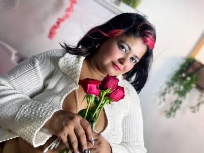 Hanna_curvy_ some roses for you ❤❤🍓 รูป 