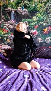 Aleksa58 Getting ready for winter Pic 7