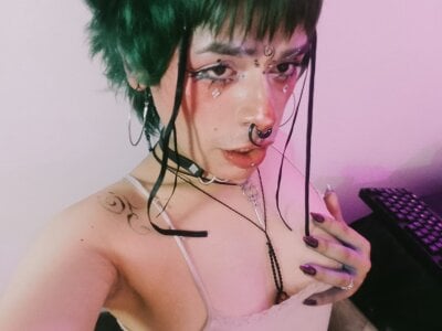 🧛‍♀️🔥💚🍭 de Neko_ne69  Imagens
