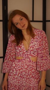 KarlynGow Midnight atmosphere Pic