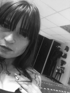 LanaGreySexy Public Pic 4