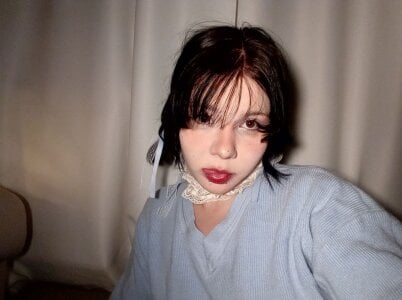 MellyBloomy Public Bilde 2