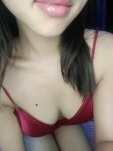chikni_chinki Public Pic 4